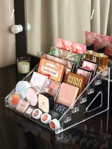 3 layers Acrylic Makeup Storage Rack Clear Lipstick Nail Polish Essential Oil Ladder Display Rack Dressing Table Cosmetic Organizer Holder