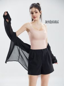 MiiOW | เสื้อชั้นในเกาะอกแบบสวมด้านนอกสำหรับผู้หญิง ปี 2025 สไตล์ใหม่ เสื้อกั๊กสีพื้น ทรงสลิมฟิต หน้าอกปะติด ดีไซน์หลังสวยงาม