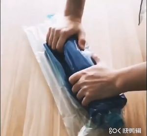 Hand Roll Vacuum Compression Bag Reusable Waterproof Clothes Storage Bag Space Saving Seal Bags Travel Vacuum Bag No Need Pump