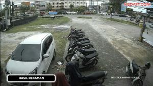 Hilook Hikvision ชุดSETกล้องวงจรปิด 2ล้าน ทนแดด ทนฝน บันทึกเสียงได้ แสดงภาพสีทั้งกลางวัน&กลางคืน ดูออนไล์ผ่านมือถือได้ มีคู่มือการติดตั้งให้