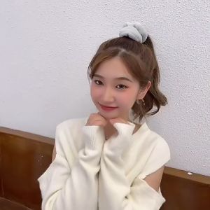 Ninabobo BN014 Ikat Rambut Scrunchie Hairband Kunciran Cepol Sanggul Lingkar Besar Bulu Lembut Lucu