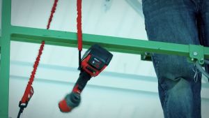 Milwaukee สายเซฟตี้ กันเครื่องมือตกจากที่สูง รับน้ําหนักได้ 15Kg. รุ่น 48-22-8850A