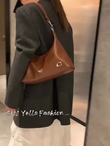 Fashion leather crossbody bag hobo bag womens high-end niche handbag for commuting single shoulder crossbody bag tote bag