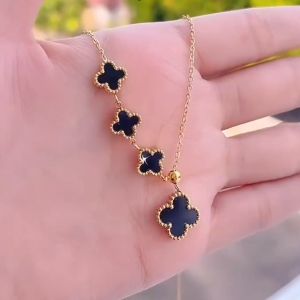 Kalung Titanium Wanita Bunga Semanggi Juntai Terbaru Kalung Titanium Anti Karat Tidak Luntur