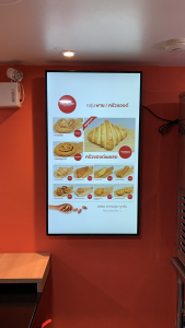 Digital Signage Wall Mount 43Inch ป้ายโฆษณาดิจิตอล แบบแขวน LED Smart Signage ขนาดจอ 43นิ้ว Cloud System