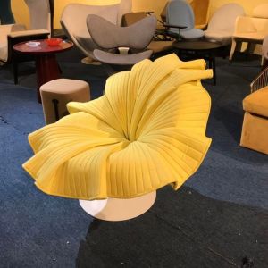 Nordic Petal Chair Single Sofa Chair Rotating Design Hotel Model Room Villa Art Chair Simple Modern Style High Elastic Foam Sponge
