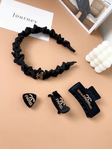 Feminine Black Folded Letter Hairband Retro Style Womens Fashion Accessory Elegant French Knot Headband Hair Clip
