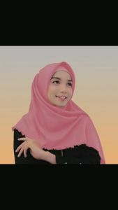 Jilbab Segi Empat Saudia Rawis: Desain Modern & Aksesoris Nyaman