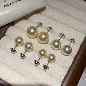 CAFFTI | Premium High-Quality Freshwater Pearl Earrings