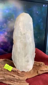 hốc và trụ đá Thạch Anh tinh thể pha lê tự nhiên thiên nhiên màu vàng Citrine nhạt lắp lánh ánh nhủ để bàn làm việc chiều tài lộc