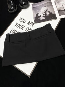 กระโปรงสั้นทรงเอเอวต่ำสีดำ กระโปรงสั้นทรงเข้ารูปสไตล์สาวฮอต CCA สำหรับผู้หญิงวัย 25-29 ปี