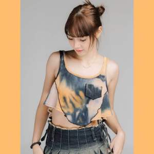 เสื้อครอปเอวลอย ครอปทรงกล้าม ลายมัดย้อม ผ้าดีใส่สบาย