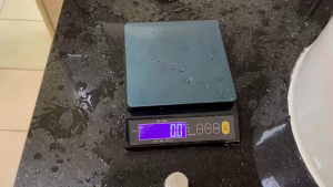 Ip67 เครื่องชั่งตวงอาหาร คำนวนราคาได้ ชั่งได้1g-10kg แม่นยำ 1g มี3หน่วยตวง oz/lb/kg เครื่องชั่งดิจิตอล เครื่องชั่งอิเล็กทรอนิกส์ ตาชั่ง จอLED ใช้ได้ทั้งเสียบสายและไร้สาย