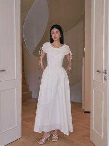 Elegant French Style Lin Dress Beautifully Gathered Waist White Off-Shoulder Long Skirt for Holiday Casual Wear Summer Season