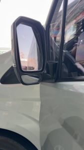 กระจกมองข้างรถตู้ รุ่นใหม่ ทรง MAJESTY ปรับ-พับ ระบบไฟฟ้า รถตู้ hiace commute ปี 2019-2025 ฝาหลังสีเทา แบบ2 ชั้น ไฟเลี้ยวในตัว ขา+ปลั๊กตรงรุ่น