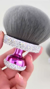 Purple Luxury Rhinestone Makeup Brushes Big Powder Brushes Skin friendly