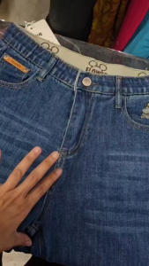 7 ส่วนยีนส์ ยีนส์ยืด เนื้อยืดนุ่ม เก็บทรงสวย ขากระบอกเล็ก *ร่นนี้ เพิ่มยางขอบเอวแบบ Elastic เพิ่มความใส่สบายไม่อึดอัดนะคะ ใส่แล้วไม่รั้งเป้า: สียีนส์ ความยาว 31 นิ้วนะคะ ลายปัก MooMin