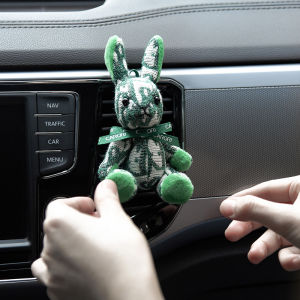 Car perfume Essential oil Aromatherapy Car decoration pendant Aromatherapy cartoon rabbit high-end gift box perfume for boys and girls