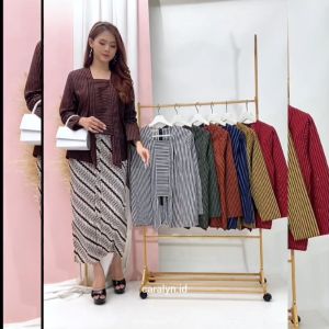KEBAYA LURIK DEWASA SET SEBAYA ADAT JAWA