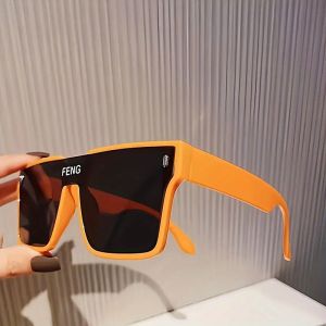 Womens and Mens Universal Large Frame Fashion Sunglasses Trendy Anti Glare Sunglasses Dual Use for Driving and Party