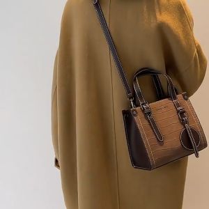 Women Handbag Fashion Sling Bag High-quality Crossbody Bag