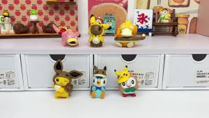 Pokemon Pikachu Crossdressing Yibu Psyduck Slowpoke Wooden Curl Piplup Decoration Gashapon Machine Doll