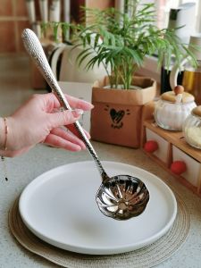 Long Handle 304 Stainless Steel Soup Spoon Deep Soup Shell Hammer Pattern Lotus Leaf Soup Spoon Hot Pot Rice Spoon
