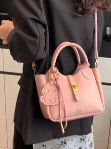 Tintinfashion พร้อมส่ง💖𝗣𝗲𝗿𝗰𝘆 𝗯𝗮𝗴💖 กระเป๋าสะพายข้าง พร้อมพวงกุญแจ สไตล์เรียบแต่ดูดี ต้องมีติดตู้✔ ใส่มือถือ/กระเป๋าตังค์ได้