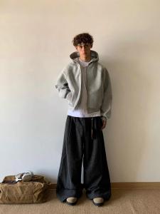 เสื้อฮู้ดมีซิปสีเทาหนาสำหรับผู้ชาย ฤดูใบไม้ผลิและฤดูใบไม้ร่วง สไตล์ใหม่ แบรนด์ไฮสตรีทอเมริกัน แจ็คเก็ตคาร์ดิแกนหลวมๆ