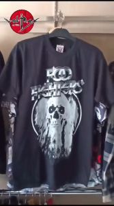 Kaos Musik Band Foo Fighters: Kaos Stylish untuk Pria & Wanita\\n\\n Apa Itu Kaos Musik Band Foo Fighters?\\n\\nKaos Musik Band Foo Fighters adalah pakaian yang dibuat dengan desain unik dan menarik yang menggambarkan band rock terkenal ini. Kaos ini dirancang khusus untuk penggemar musik yang mencari kaos nyaman untuk sehari-hari. Dengan berbagai pilihan warna dan motif, kaos ini cocok untuk pria dan wanita yang ingin menunjukkan minat mereka terhadap musik.\\n\\n Bagaimana Memilih Kaos Musik Band Foo Fighters?\\n\\nUntuk memilih kaos Musik Band Foo Fighters yang tepat, ada beberapa hal yang perlu dipertimbangkan:\\n\\n- **Bahan Kaos yang Nyaman**: Pastikan kaos yang Anda beli terbuat dari bahan yang nyaman untuk dikenakan sehari-hari. Bahan seperti katun dan polyester sering digunakan karena sifatnya yang lembut dan tidak mudah kusut.\\n\\n- **Warna & Motif yang Menarik**: Pilih kaos dengan warna dan motif yang menarik dan sesuai dengan selera Anda. Beberapa kaos Musik Band Foo Fighters memiliki gambar band atau logo mereka, sementara yang lain memiliki desain musik yang unik.\\n\\n- **Ukuran & Fit yang Tepat**: Pastikan kaos yang Anda beli memiliki ukuran dan fit yang tepat. Beberapa kaos Musik Band Foo Fighters tersedia dalam berbagai ukuran, mulai dari S hingga XXL.\\n\\n Keuntungan Memiliki Kaos Musik Band Foo Fighters\\n\\nMemiliki kaos Musik Band Foo Fighters memiliki beberapa keuntungan:\\n\\n- **Menunjukkan Minat dalam Musik**: Kaos ini adalah cara yang bagus untuk menunjukkan minat Anda terhadap musik. Dengan mengenakan kaos ini, Anda dapat menunjukkan kepada orang lain bahwa Anda adalah penggemar band rock terkenal ini.\\n\\n- **Stylish & Fashionable**: Kaos Musik Band Foo Fighters juga merupakan pakaian yang stylish dan fashionable. Dengan berbagai pilihan warna dan motif, kaos ini cocok untuk dikenakan dalam berbagai acara.\\n\\n- **Mengenakan Kaos Unik untuk Penggemar Musik**: Kaos Musik Band Foo Fighters adalah pakaian unik yang cocok untuk penggemar musik. Dengan mengenakan kaos ini, Anda dapat menunjukkan kepada orang lain bahwa Anda adalah penggemar band rock terkenal ini.\\n\\n Cara Merawat Kaos Musik Band Foo Fighters\\n\\nUntuk merawat kaos Musik Band Foo Fighters, ikuti langkah-langkah berikut:\\n\\n- **Cara mencuci kaos**: Cuci kaos dengan air dingin dan deterjen yang lembut. Hindari mencuci kaos dengan mesin cuci, karena dapat merusak desain dan warna kaos.\\n\\n- **Cara menjemur kaos**: Jemur kaos di tempat teduh dan hindari menjemur kaos di bawah sinar matahari langsung, karena dapat merusak desain dan warna kaos.\\n\\n- **Cara menyimpan kaos**: Simpan kaos dalam kotak atau lemari yang kering dan bersih. Hindari menyimpan kaos di tempat yang lembab atau berdebu, karena dapat merusak desain dan warna kaos.\\n\\n Kesimpulan\\n\\nKaos Musik Band Foo Fighters adalah pakaian yang unik dan menarik yang cocok untuk dikenakan oleh penggemar musik. Dengan berbagai pilihan warna dan motif, kaos ini cocok untuk pria dan wanita yang ingin menunjukkan minat mereka terhadap musik. Memiliki kaos ini juga memiliki beberapa keuntungan, seperti menunjukkan minat dalam musik, stylish dan fashionable, serta mengenakan kaos unik untuk penggemar musik.\\n\\nJika Anda mencari kaos Musik Band Foo Fighters yang berkualitas, pastikan untuk membeli dari penjual yang terpercaya. Belanja online adalah cara yang bagus untuk mendapatkan kaos ini dengan harga yang terjangkau dan kualitas yang baik.\n}