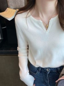 เสื้อชั้นในถักแขนยาวคอวีสีขาว ทรงสลิมฟิต สำหรับผู้หญิง ฤดูใบไม้ร่วง 2025 เสื้อชั้นในสุดเก๋ไก๋ ทรงปกติ ผ้าโพลีเอสเตอร์