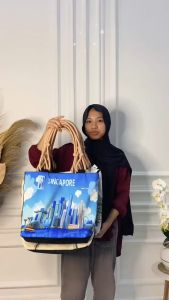 TOTE BAG SINGAPORE SOUVENIR NEGARA SINGAPORE MODEL TALI SUMBU TSC 009