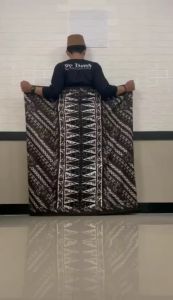 Sarung Lasem & Sarung Gurdo: Sarung Gus Iqdam & Sarung Kekinian