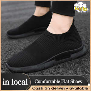 【Local Shipping】Men Korean Fashion Breathable Slip On Black Rubber Shoes Sneakers Comfortable Flat Casual Walking Shoes For Men On Sale
