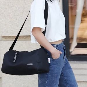 Deere Jack 🌸【FAST จัดส่ง】🌸กระเป๋าผู้หญิงกระเป๋ากระเป๋าสะพายข้างผู้ชายกระเป๋าเดินทางความจุขนาดใหญ่ฟิตเนส Crossbody กระเป๋าดัฟเฟิลกระเป๋าโยคะของผู้หญิง