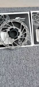 IIIPRO ใบจานดิสเบรคจักรยาน Center Lock Disc - ขนาด 140-180มม. พร้อม ฝาปิดเกลียวล๊อค