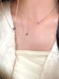 Kalung titanium anti karat yang modis untuk wanita cocok untuk dipakai sehari-hari