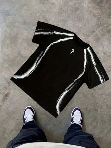 เสื้อยืดพิมพ์ลาย 3D ย้อนยุคใหม่ในช่วงฤดูร้อนปี 2025 เป็นเส้นใยโพลีเอสเตอร์แฟชั่นสตรีทสวมใส่สบายและระบายอากาศได้ดี