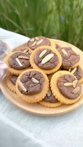 บราวนี่ช็อก ชิ้นพอดีคำ - Nan Bakery - แครกเกอร์ช็อกโกแลต