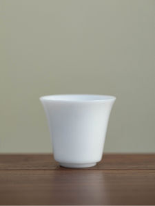 ชุดชา กาน้ำชาสีขาว ชามาตรฐานม้าลาย ช้อนชาแบบลำลอง อุปกรณ์ทำชาแบบยูนิคอร์น ชามาตรฐานม้าลาย ชามาตรฐานม้าลาย