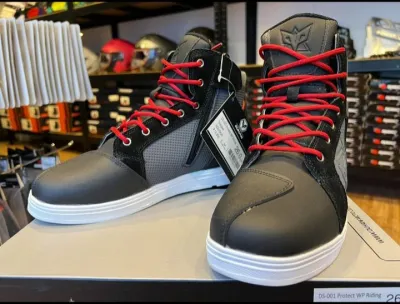 Duhan Riding Sneakers DS001