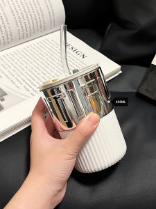 Office Womens Glass Cup with Straw Summer Drinking Water Cup High Aesthetic Value Coffee Cup Nordic Style round Shape Heat Resistant