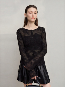 AMII | French Elegant Lace Jacquard Base Sweater