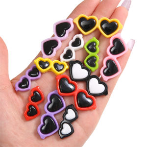 10 chiếc kính hình trái tim hoạt hình mini nhiều màu sắc trang trí nhà búp bê dễ thương Cabochon phẳng Acrylic trang trí tự làm phụ kiện thủ công lưu niệm