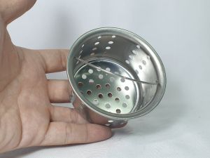 Rổ lọc rác bồn chậu rửa chén bát INOX đế cao 4cm