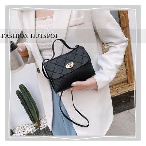 PiShops   เดอะเบส  กระเป๋าแฟชั่นผู้หญิง รูปทรงสวย ทันสมัย มีหลายสีให้เลือก ใส่ของแบบกรุบกริบ ราคาดีเกินต้าน พร้อมส่งมากรีบมาตำ พิกัดจิ้มตะกร้าเลยยย