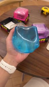 NeeDoh | Khối Lập Phương Đồ Chơi Giảm Stress Siêu Lớn 85cm Chất Liệu Mềm Mại Giúp Thư Giãn Giảm Lo Âu & Tăng Sự Tập Trung Lý Tưởng Làm Quà Tặng Sinh Nhật Hoặc Để Bàn Làm Việc.