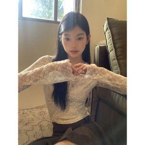 Elegant V-Neck Long Sleeve Base Shirt Womens Inner Wear Autumn 2025 New Style Beautiful Lace Detail Straight Cut T-Shirt