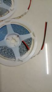 Đèn LED dán 5m điện 12v dùng trang trí