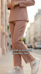 Dans X Lee Cooper Kasut Sneaker Wanita  – Hitam / Merah Jambu LCL-0195